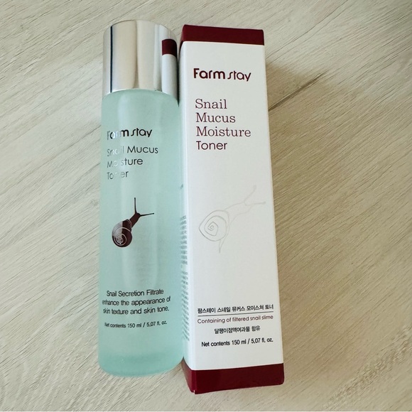 FARMSTAY Snail Mucus Moisture Toner 150ml/5.07 fl. oz - Picture 14 of 16